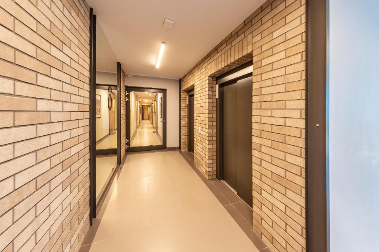 Apartamenty W Gdansku - Zajezdnia Wrzeszcz, Grudziadzka 4B Exteriör bild