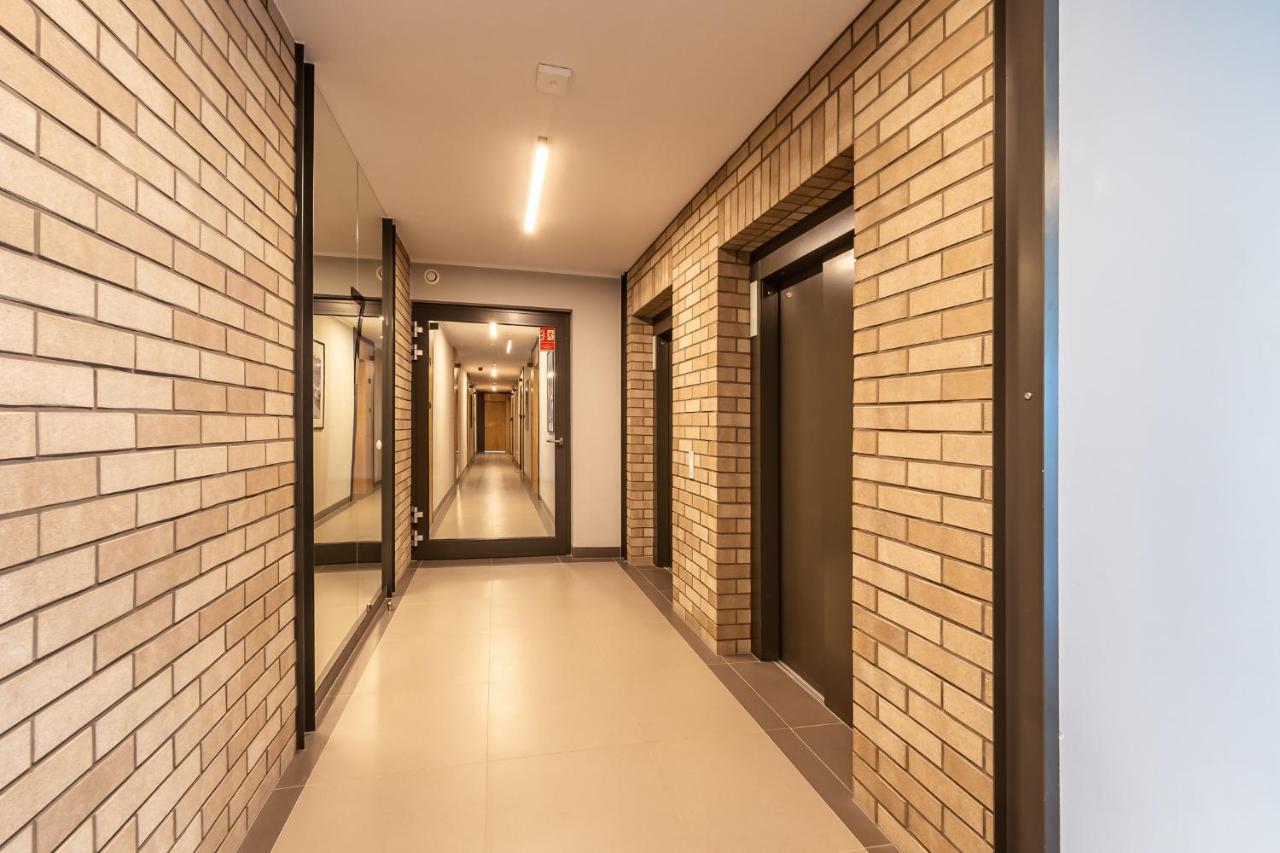 Apartamenty W Gdansku - Zajezdnia Wrzeszcz, Grudziadzka 4B Exteriör bild